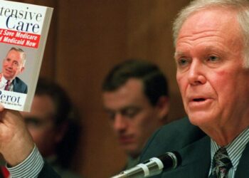 GOP Sen. Bob Packwood, a champion of women’s rights who resigned amid sex harassment scandal, dies