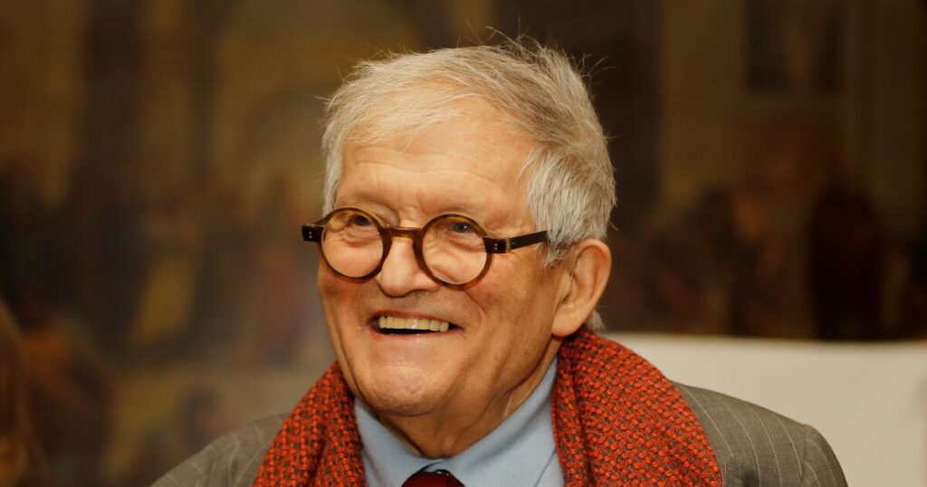 David Hockney, whose art celebrated sun-drenched Los Angeles, dead at 88