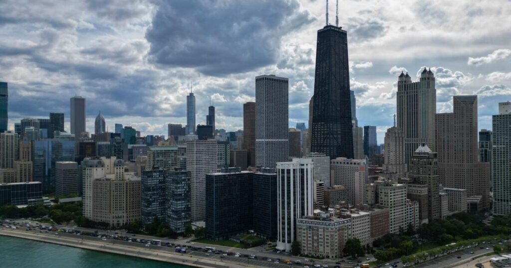After a weekend of gun violence in Chicago, Trump renews call for military intervention