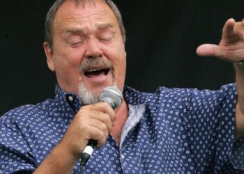 David Clayton-Thomas, Blood, Sweat & Tears singer-songwriter, dies at 84