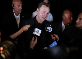Bass clears first hurdle, but if Pratt holds off Raman, the mayoral race could be a holy war