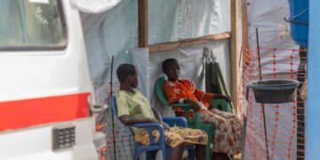 Ebola cases increase almost 40% in a week as death toll passes 200