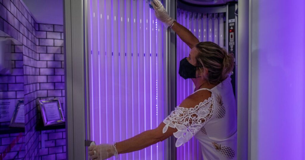California man accused of recording nude women in tanning booths. Prosecutors call for harsher penalties