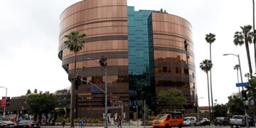 DGA’s board throws support behind tentative contract with major studios