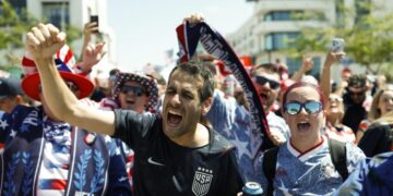 These visitors’ viral World Cup videos are showing what really makes America great