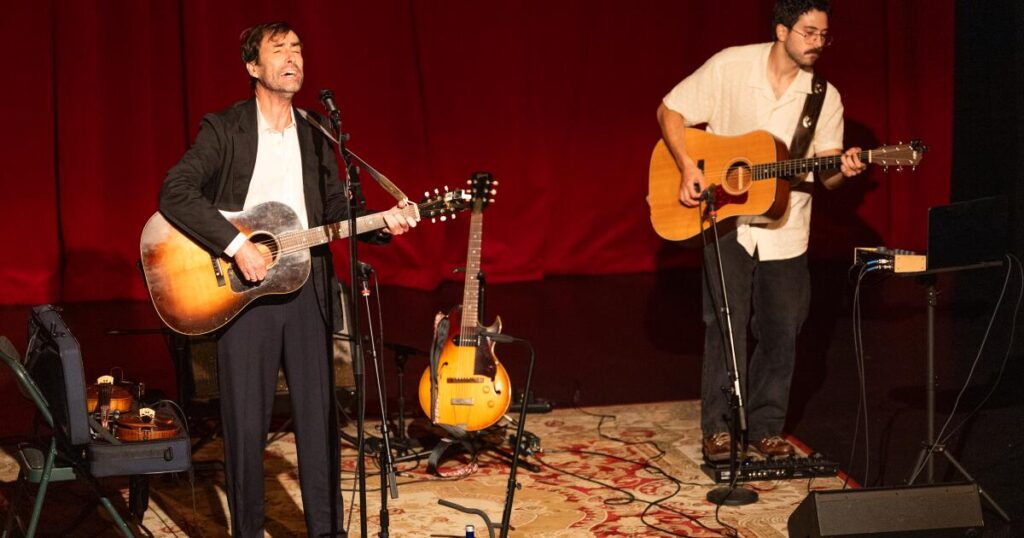 Andrew Bird gets ‘painfully sincere’ at mental health benefit concert celebrating ‘The Pitt’