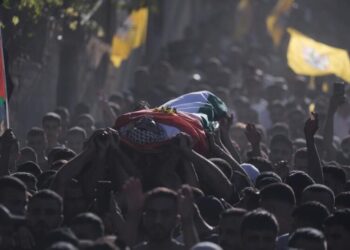 Palestinian man is shot and killed at a West Bank barrier near Jerusalem