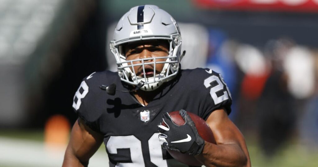Parents of NFL star Doug Martin allege ‘excessive force’ by Oakland police in wrongful death lawsuit