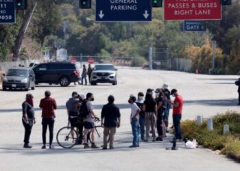 Dodgers fulfill $1-million pledge in response to ICE raids, owners divest from prison group