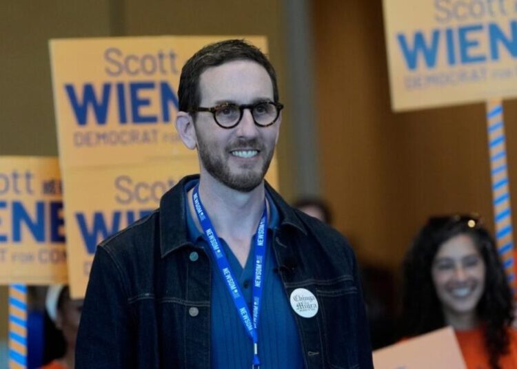 What the primary chaos says about California Democrats