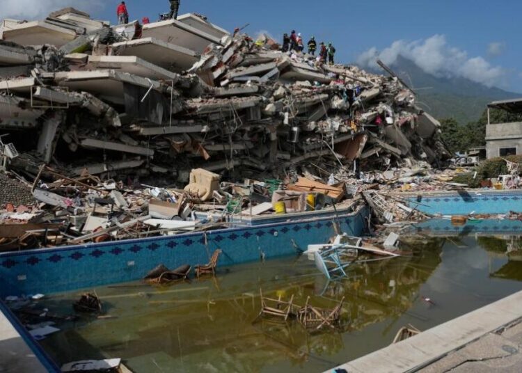 Crucial window for rescuing Venezuela quake survivors narrows