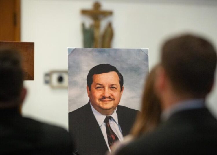 Saying farewell to O.C.’s fighter for ‘los otros’