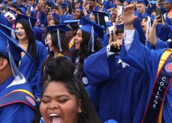 California Class of 2026 sets record for completed financial aid applications