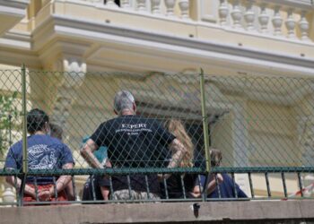 Monaco explosion injures 3 including Ukrainian tycoon as suspect flees to France