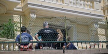 Monaco explosion injures 3 including Ukrainian tycoon as suspect flees to France