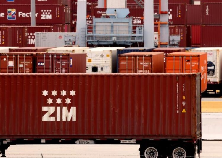 Truck parking lot plans near Port of Los Angeles spark backlash among residents