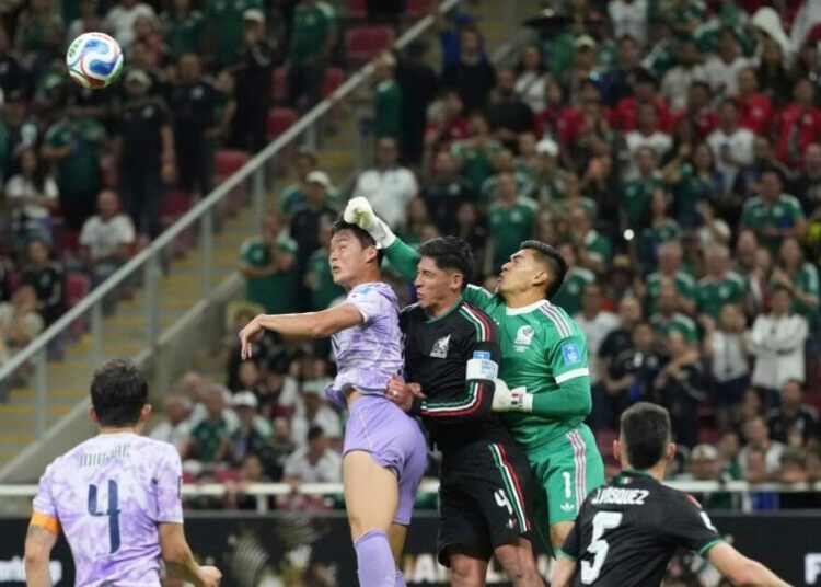 Goalkeeper Raúl Rangel’s elite play and South Korea’s mistake help Mexico advance