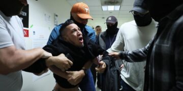 Federal judge bans ICE from arresting people in immigration courts