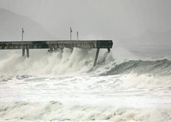 Pacifica pier cracks; another coastal casualty as seas continue to rise