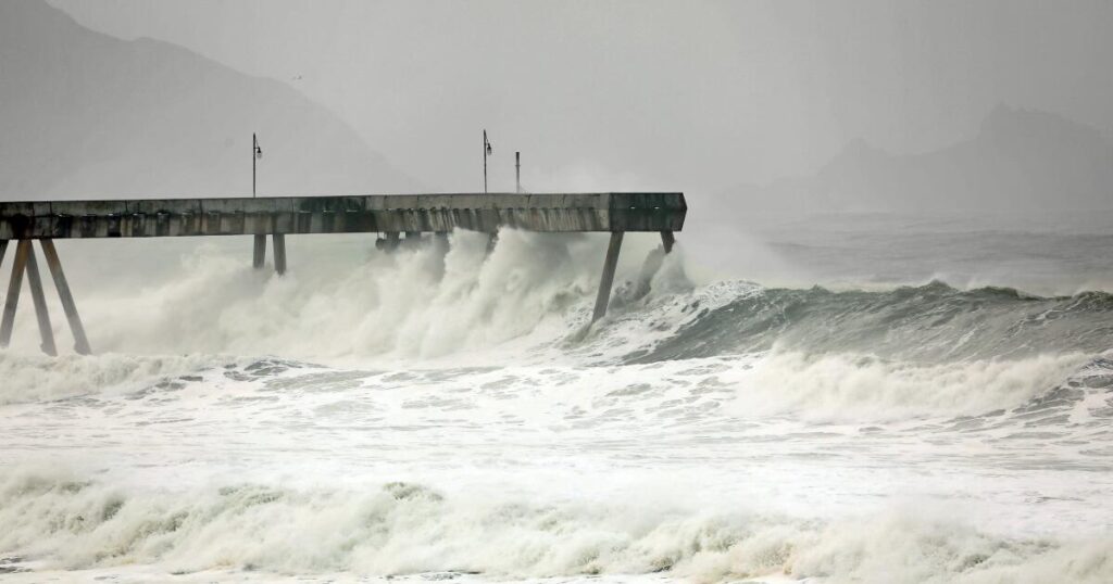Pacifica pier cracks; another coastal casualty as seas continue to rise