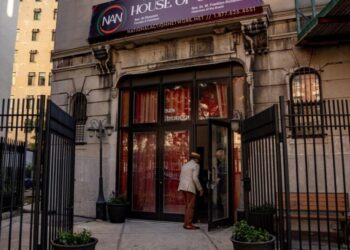From renter to owner, Sharpton locks in National Action Network’s Harlem foothold for the long haul