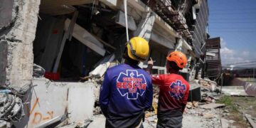 32,000 people displaced by the Philippine earthquake that killed at least 37