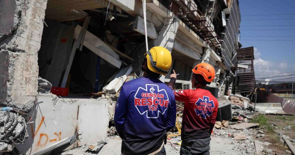 32,000 people displaced by the Philippine earthquake that killed at least 37