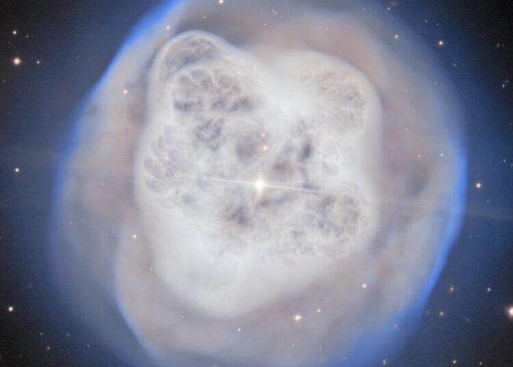 Dying star resembles a billowing crystal ball in new telescope photo