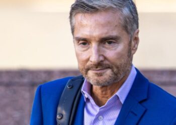 Attorney hammers Peter Grossman, who concedes wife was drinking, speeding before she killed 2 boys
