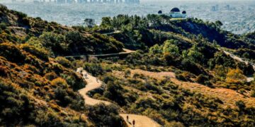 Hollywood Hills hiker dies following rescue attempt