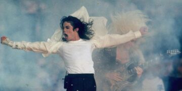 ‘Michael’ hits streamers, $900-million mark. ‘The Verdict’ also draws viewers, and threats