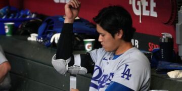 Why Dave Roberts didn’t have Shohei Ohtani pinch-hit in Dodgers’ walk-off loss