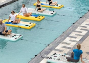 Pilates on a floating mat? This beachfront pool workout in L.A. will challenge your core