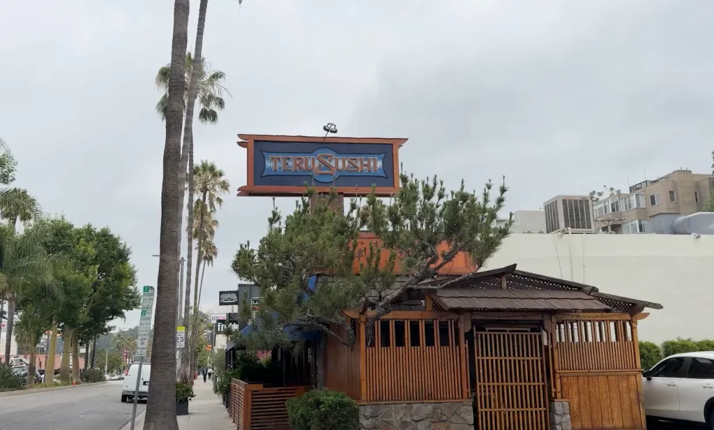 A storefront view of Teru Sushi restaurant on Ventura Boulevard in Studio City.