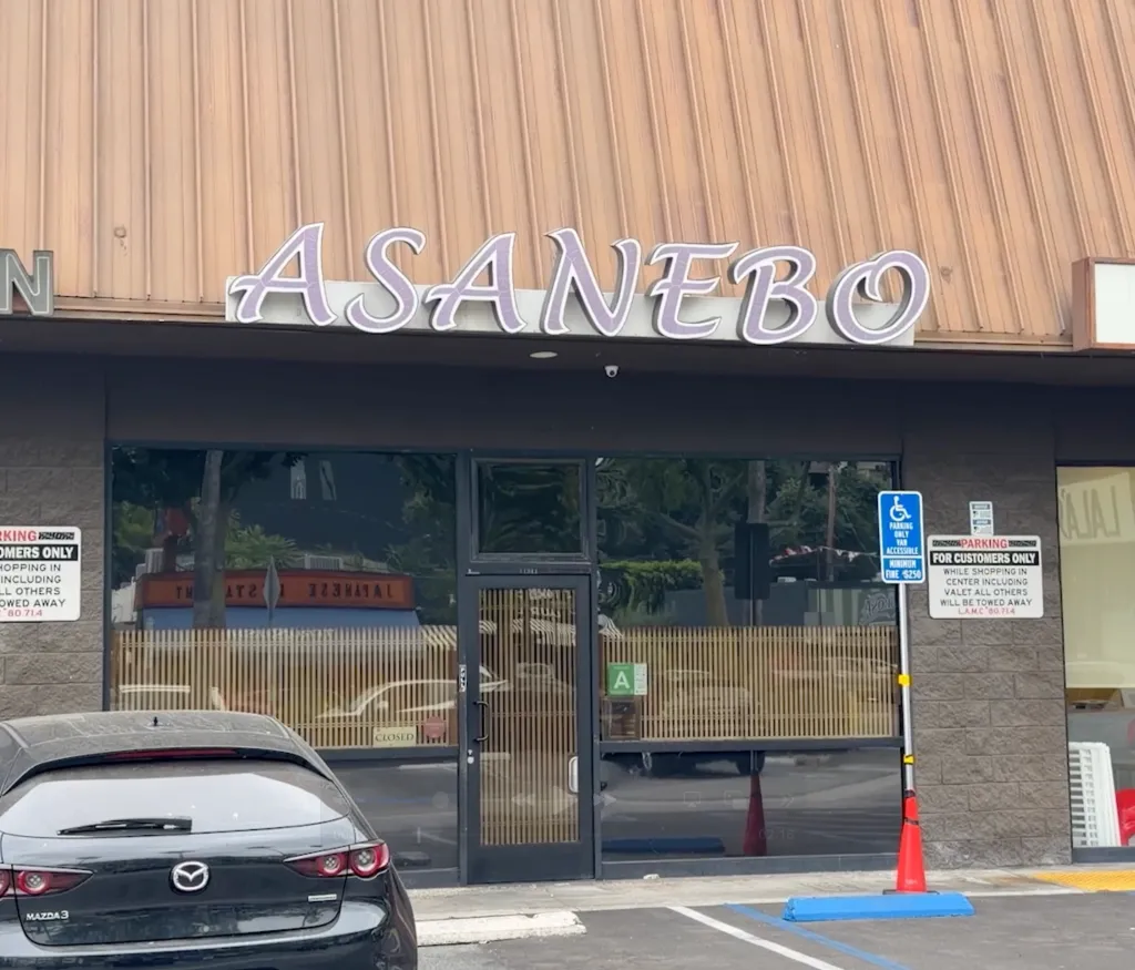 Exterior of the Asanebo sushi restaurant on Ventura Boulevard.