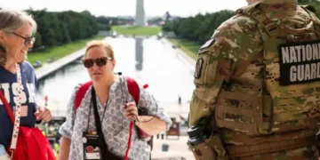Trump hit with ridicule as National Guard stands at Reflecting Pool: ‘Protect from algae?’