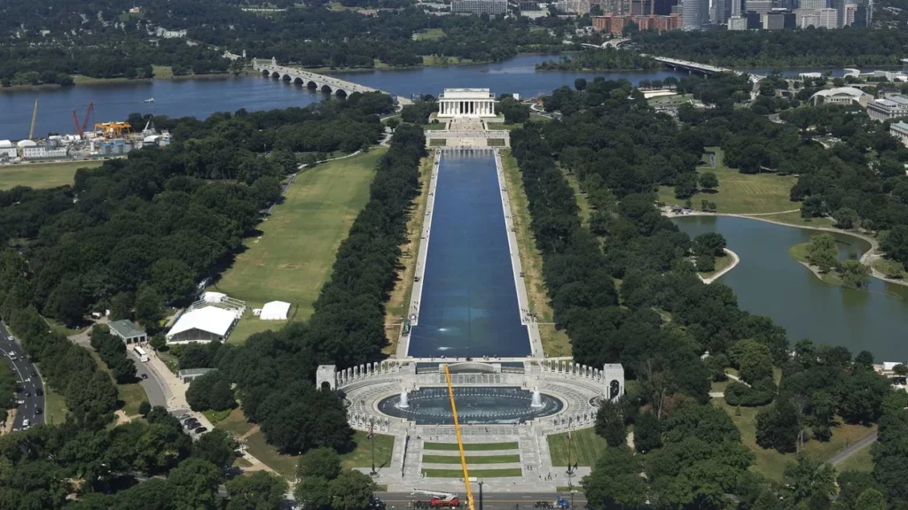 Trump’s claim fizzles as Park Service won’t back  Reflecting Pool ‘gash’ in court