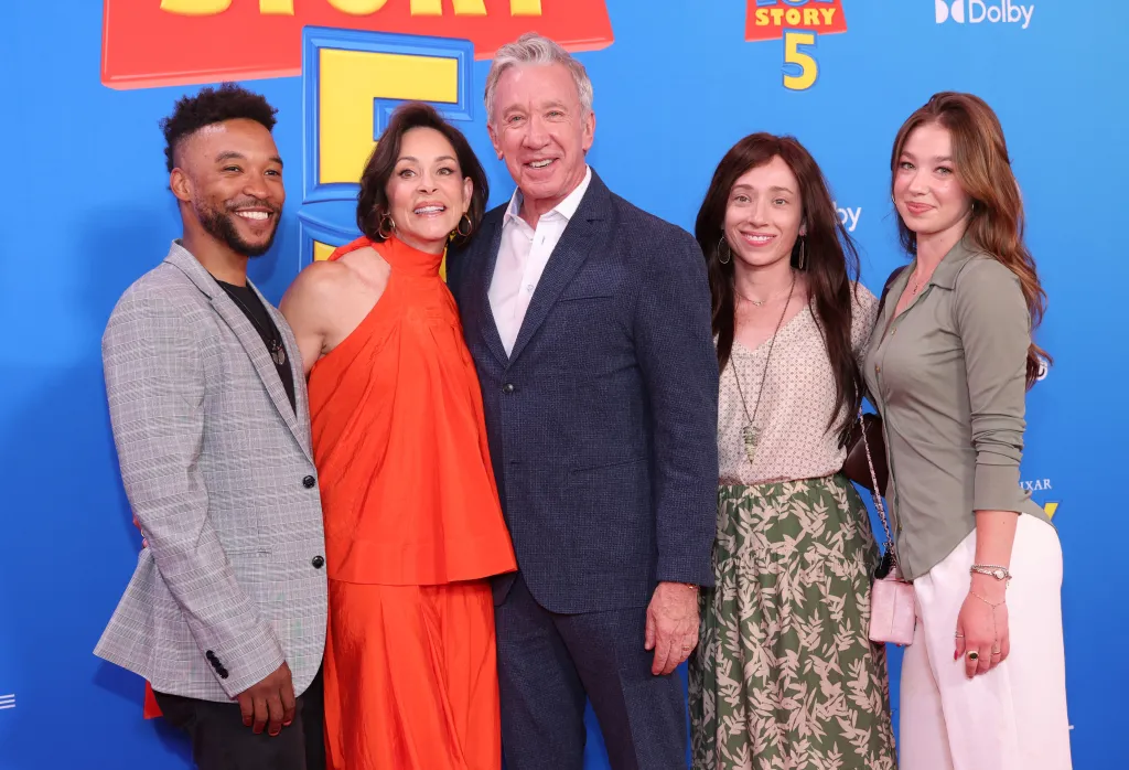 Tim Allen, his wife Jane Hajduk, daughters Elizabeth Allen Dick and Katherine Allen, and singer Divighn at the 