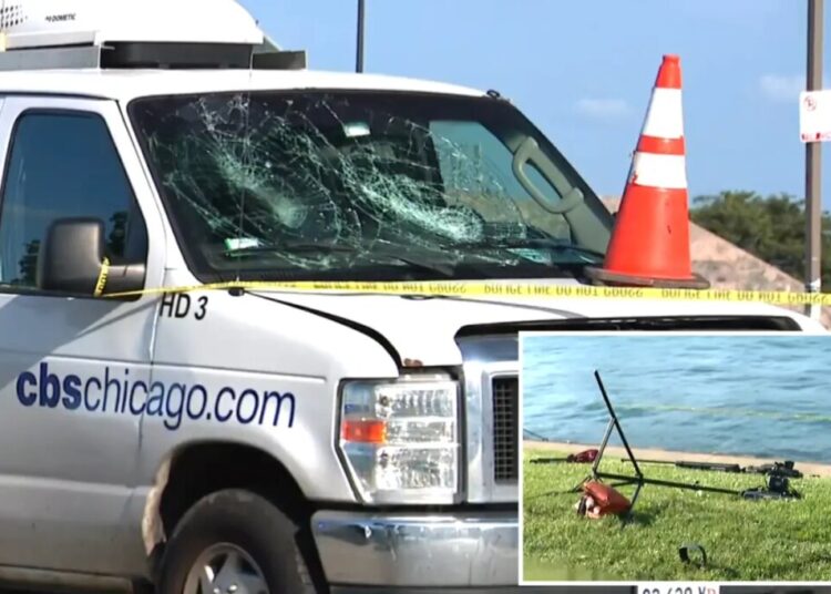 CBS crew attacked by multiple men near Chicago museum, suspects arrested: police