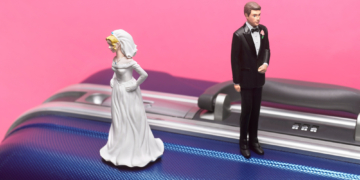 ‘Blindside Divorces’ Are on the Rise. Why Are So Many People Caught Off Guard?