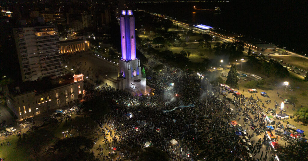 Facing a Surge of Criticism, Argentines Have Something To Say