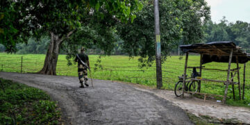 Armed Standoffs Over Migrants Erupt on India’s Longest Border