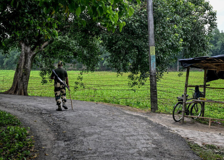 Armed Standoffs Over Migrants Erupt on India’s Longest Border