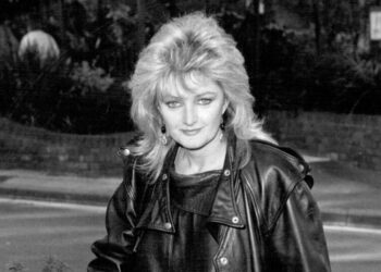 Bonnie Tyler, Who Sang ‘Total Eclipse of the Heart,’ Dies at 75
