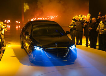 The German Auto Industry, a Pillar of the National Psyche, Is Trembling