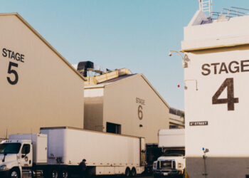 Paramount Agrees to Delay Warner Bros. Merger for Months