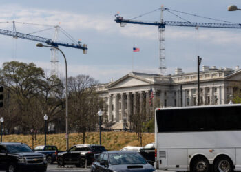 Russia Bill Broadens Sanctions but Could Fuel Fears Over the Dollar