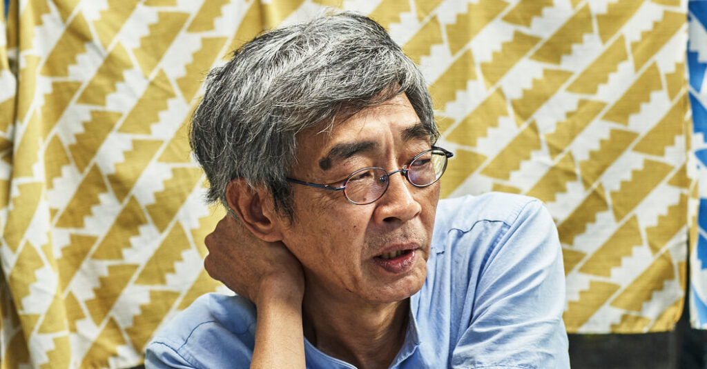 Lam Wing-Kee, Hong Kong Bookseller Who Defied Authorities, Dies at 70
