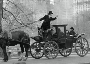 Is New York’s Love-Hate Relationship With Horse Carriages Over at Last?