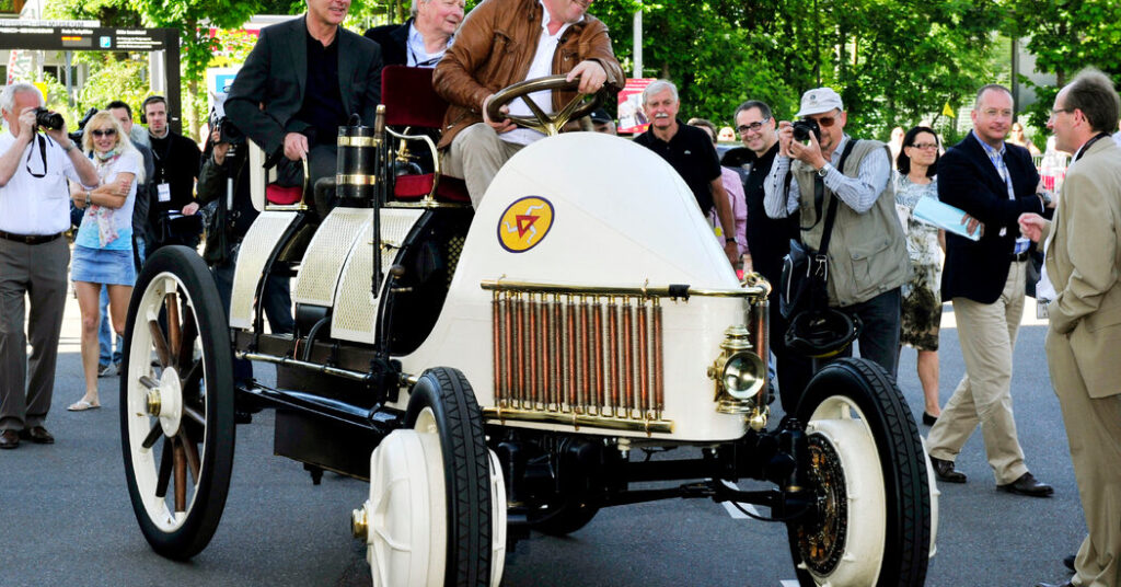 How the Prius Traces Its Lineage to a 1900 Car From Ferdinand Porsche